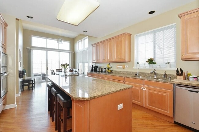 Building Photo - 575 Cypress Point Ct