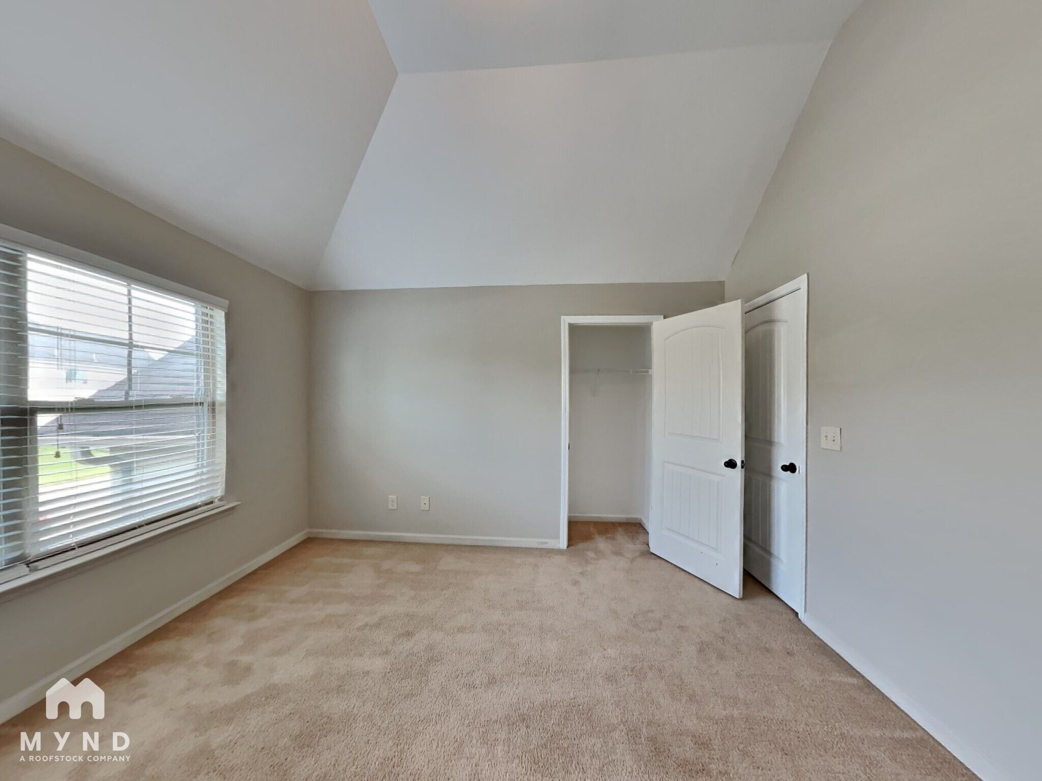 Building Photo - 1205 Ithaca Dr