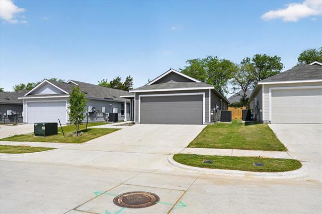 Building Photo - 1429 Erie Dr