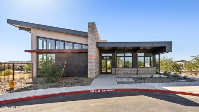 Building Photo - 21425 N 59th St