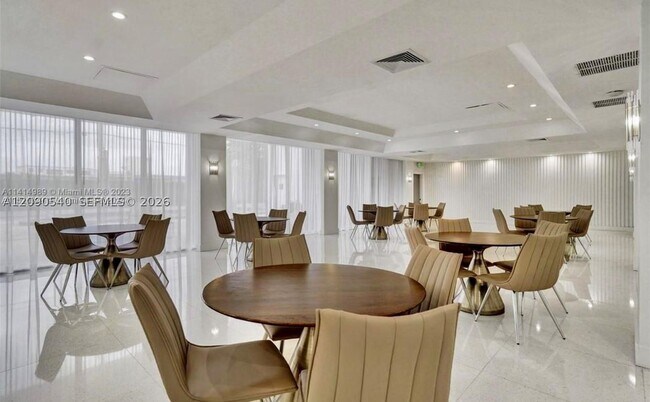 Building Photo - 6450 Collins Ave