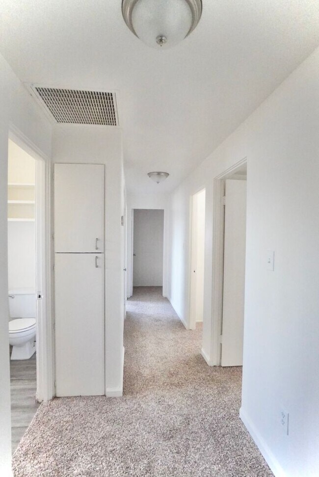Building Photo - Wonderful 3 Bedroom, 2 Bath home in Sacram...