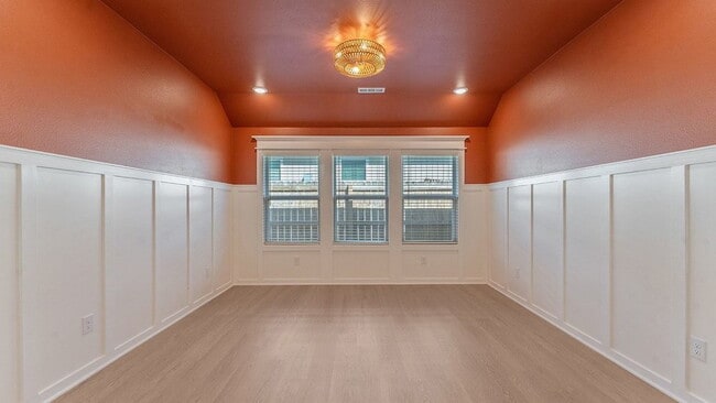 Building Photo - "Superb 4-Bed Oasis with Granite Elegance & a Cozy Fireplace in Fayetteville!"