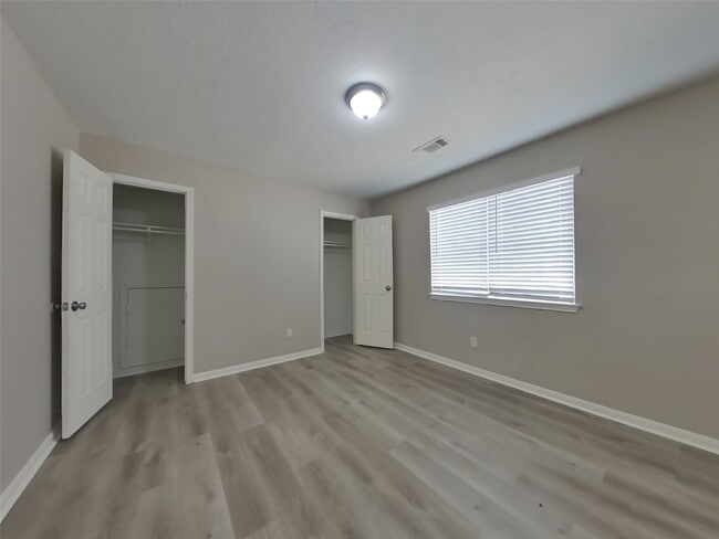 Building Photo - 2311 Daneswood Ct