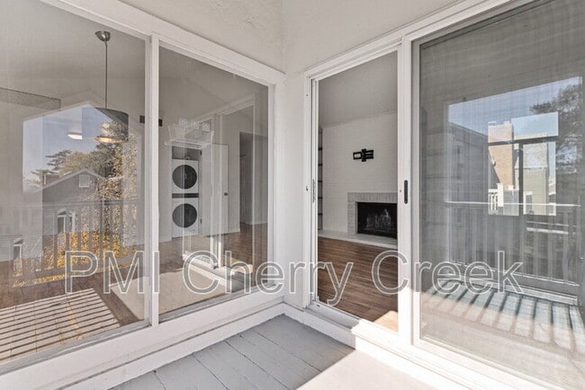 Building Photo - 3424 S Locust St