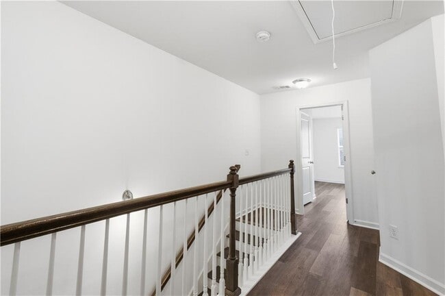 Building Photo - 2384 Belmont Pl