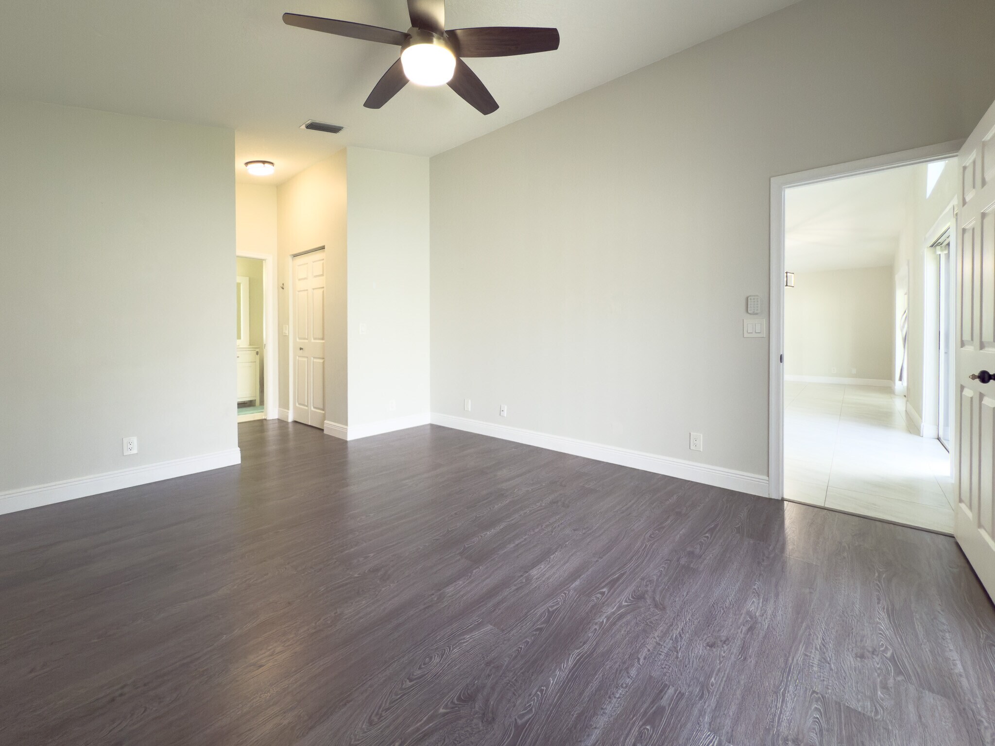 Building Photo - 12204 Sunset Point Cir