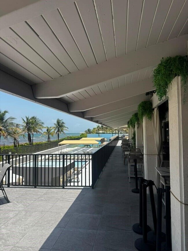 Building Photo - 1980 S Ocean Dr