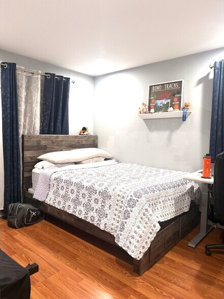 Building Photo - 24 Lee Ct