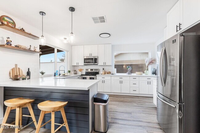 Building Photo - 2529 E Commonwealth Cir