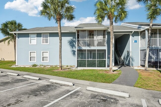 Building Photo - Cypress West Apartments