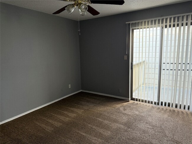 Building Photo - 2501 Gulf Fwy