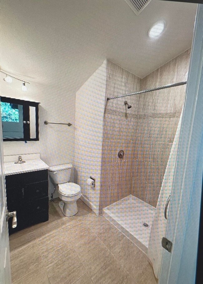 Building Photo - Amazing Sudden Valley Rental