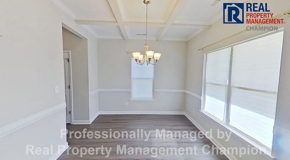 Building Photo - 1003 Marston Dr