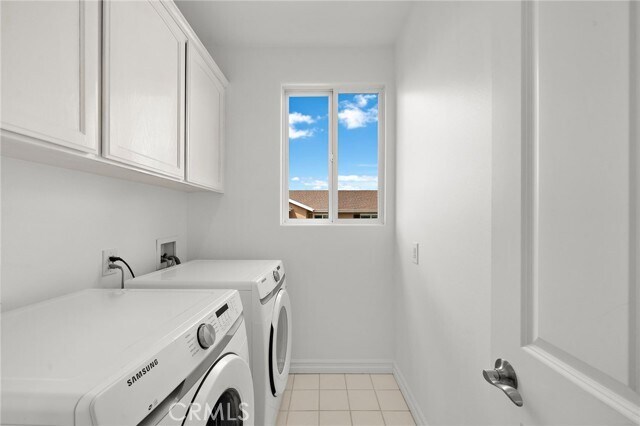 Building Photo - 265 Mesa Dr