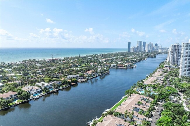 Building Photo - 21301 NE 38th Ave