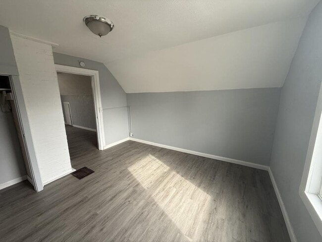 Building Photo - 1248 Ingleside Ave