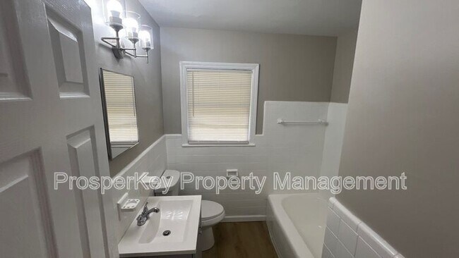 Building Photo - 4244 Murrelle St