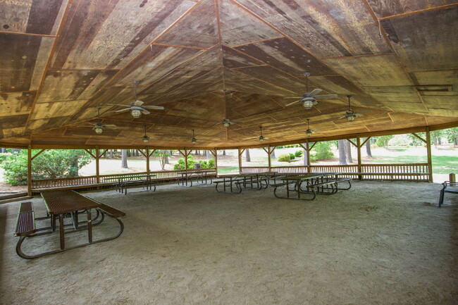 Building Photo - "Spacious 4-Bedroom, 2.5 Bath Gem with Law...
