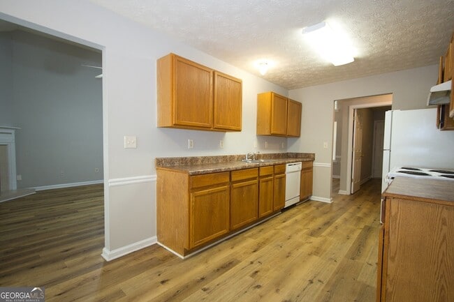 Building Photo - 4442 Gaelic Way SW