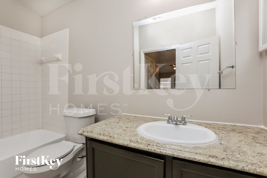 Building Photo - 7466 Groveoak Dr