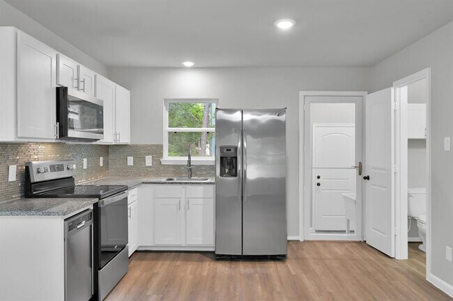 Building Photo - 3391 Arapaho Cir