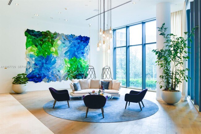 Building Photo - 650 NE 32nd St