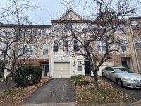 Building Photo - Stunning 3 Bed 2.5 Bath Home With Fenced Yard In Beautiful Harris Property