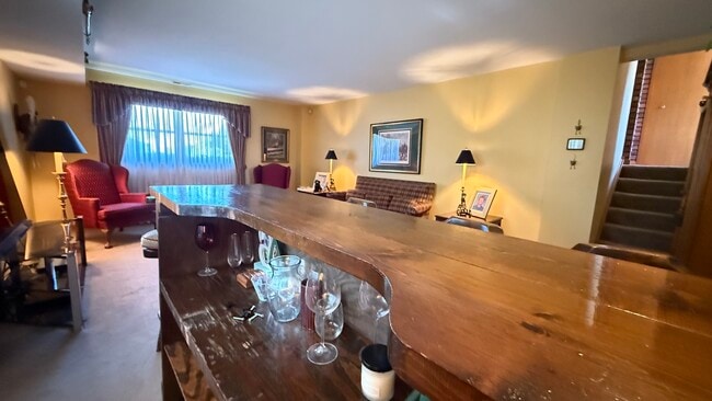 Building Photo - 12913 Crestbrook Ct