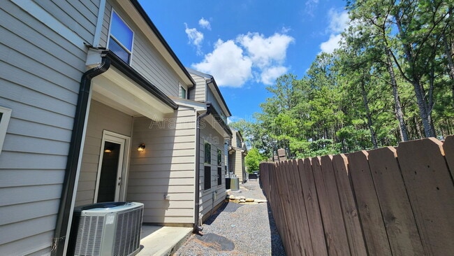 Building Photo - 5238 Pinnacle Walk