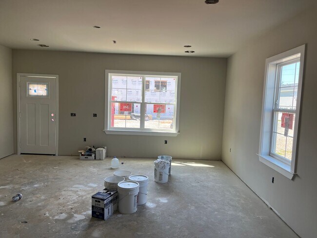 Building Photo - Salem Run Apartments Phase 2