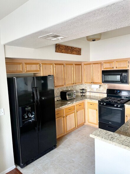 Building Photo - 7700 Constanso Ave