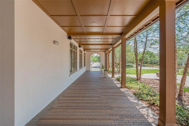 Building Photo - 5870 Fishhawk Ridge Dr