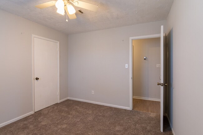 Building Photo - 539 Pheasant Run Dr