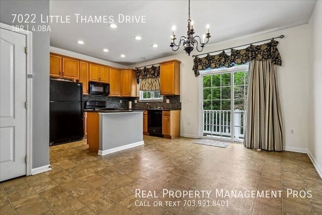 Building Photo - 7022 Little Thames Drive