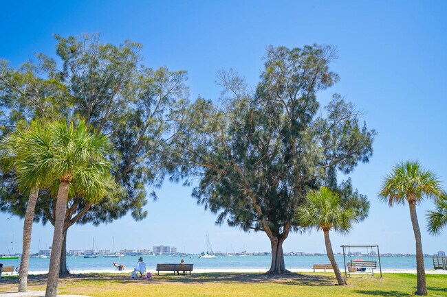 Building Photo - 1826 58th St S