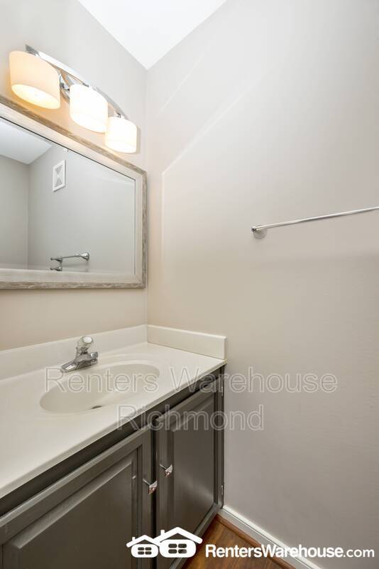 Building Photo - 7029 Pine Orchard Ct