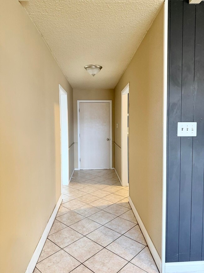 Building Photo - 2310 79th St