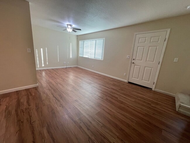Building Photo - 2603 Carlton Ln