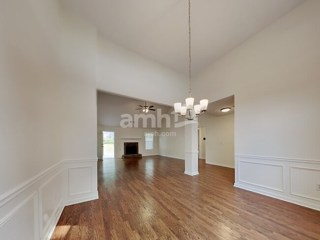 Building Photo - 270 Grayson Manor Dr SW