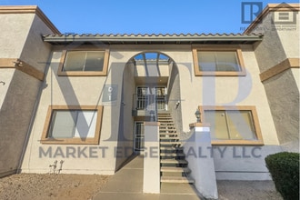 Building Photo - 2Bed/2Bath Apartment at Peoria Ave/19th Ave! Ready for Immediate Move-In! -- All Tile Flooring!