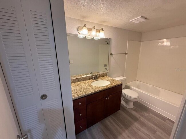 Building Photo - 5164 Conroy Rd