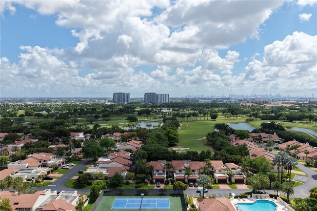 Building Photo - 4934 NW 94th Doral Pl