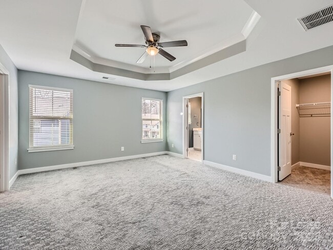 Building Photo - 145 Beacon Dr