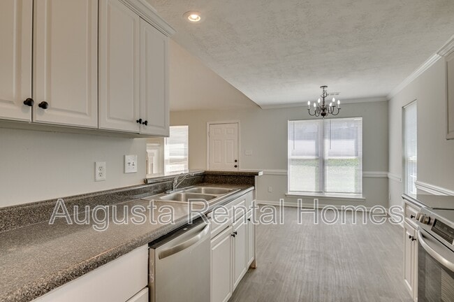 Building Photo - 409 Urial Dr
