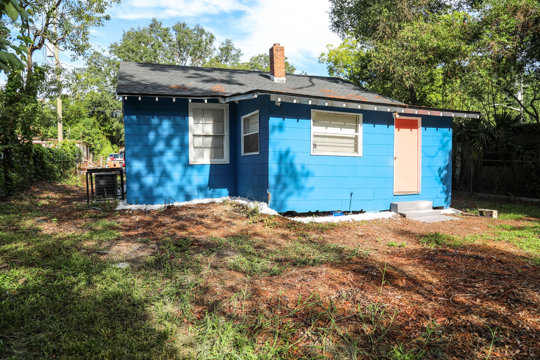 Building Photo - 1831 Bennett St