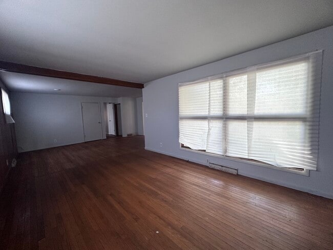 Building Photo - 101 Virginia-N