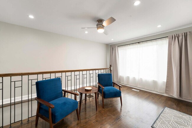 Building Photo - 5641 W 64th St