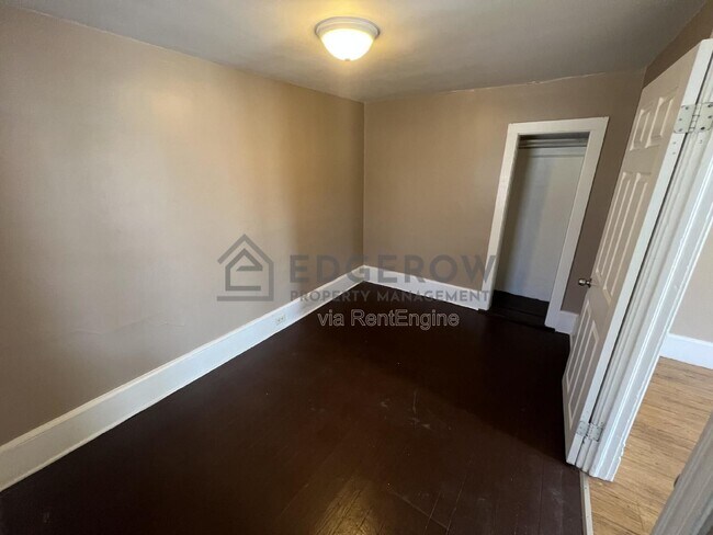 Building Photo - 1220 Hamilton Ave NW