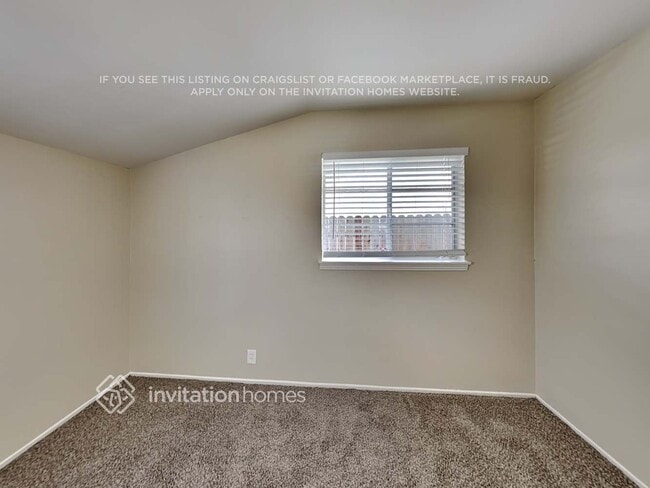 Building Photo - 4300 42nd Ave